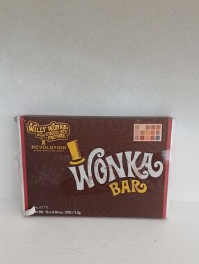 Revolution X Willy Wonka Golden Ticket Eyeshadow Pallet
